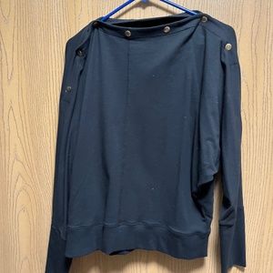 Stella & Dot black snap up top